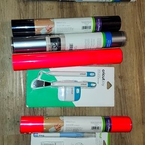 Circut bundle tool and vynl